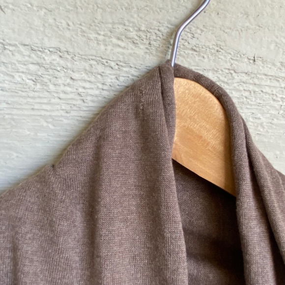 SOLD aritzia | brown drapey cardigan | silk cashmere blend | size small - Picture 5 of 10